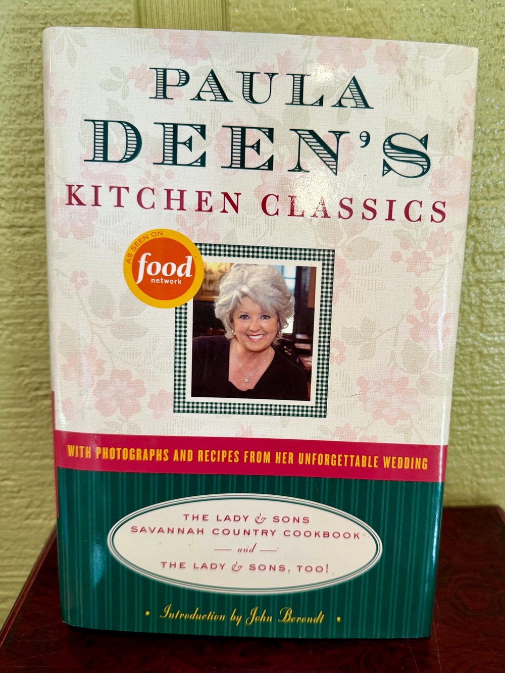 Paula Deen’s Kitchen Classics Hardcover Cookbook – Excellent Condition